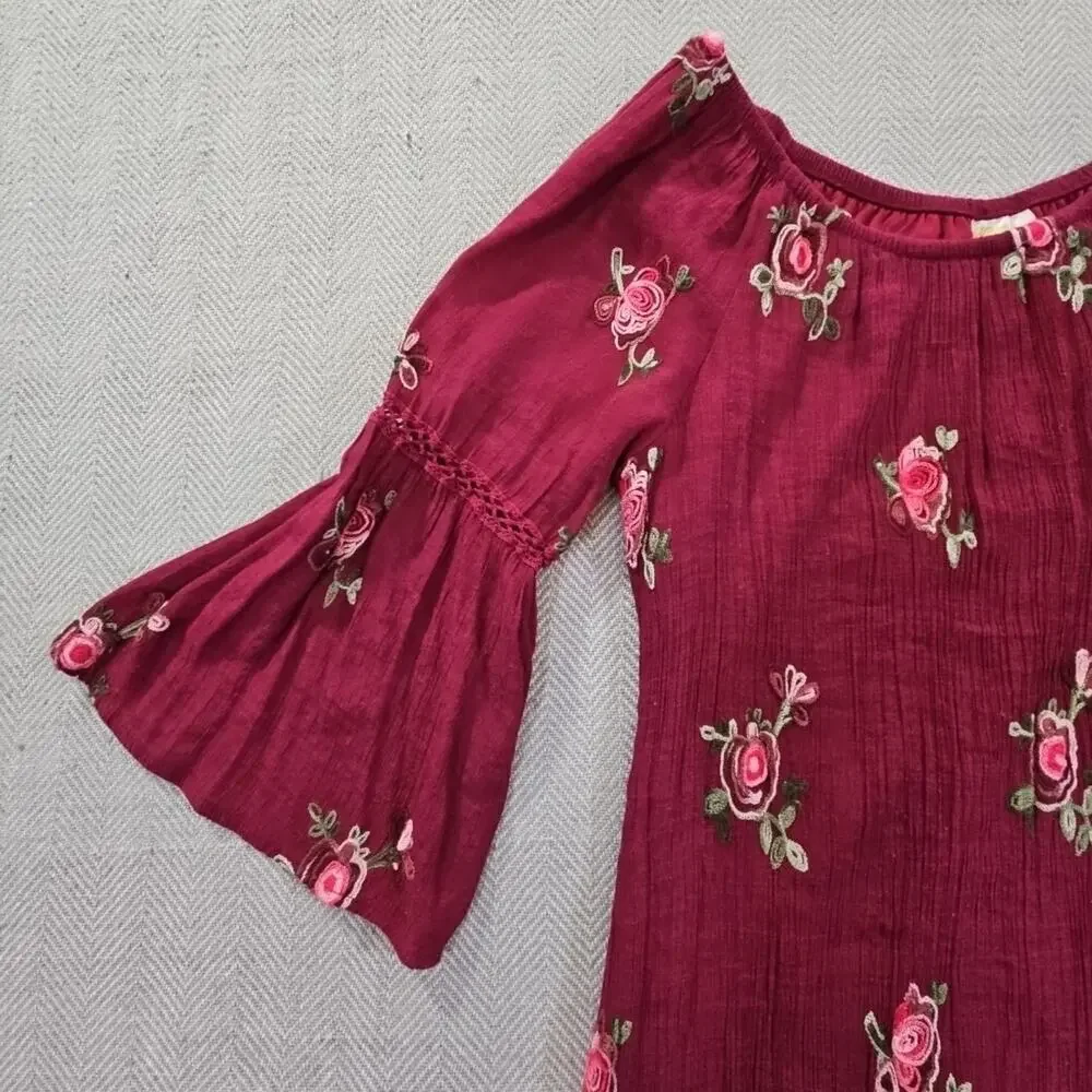 Fig and Flower Women's Medium Red Smock With Rose Embroidery Ruffled Sleeves EUC
